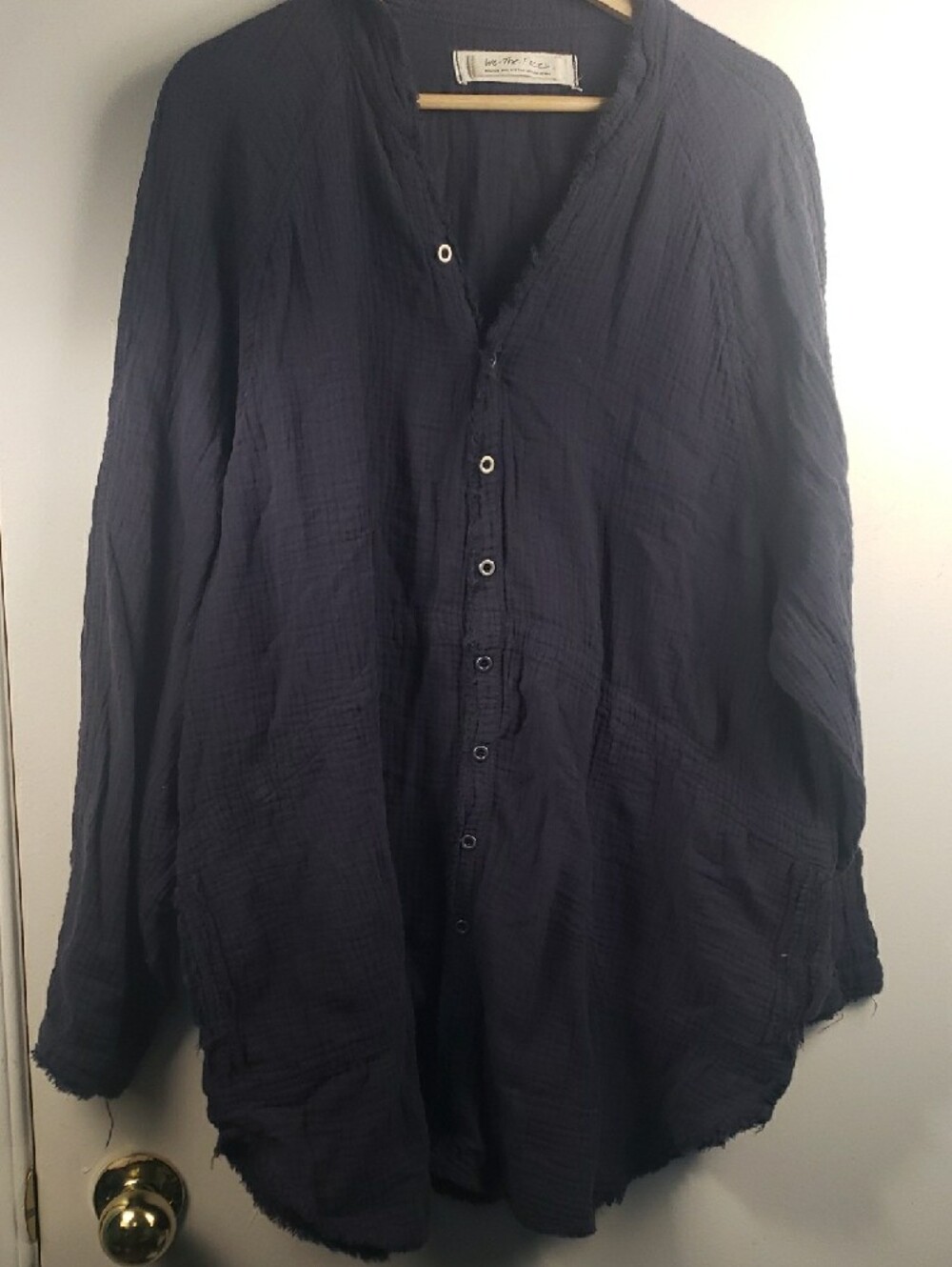 We The Free Summer Daydream Buttondown Medium in Navy - Picture 2 of 5
